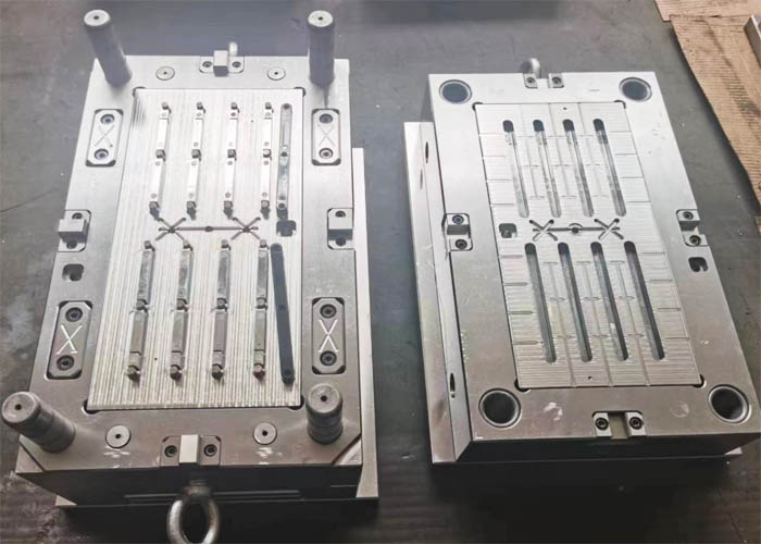 Plastic Injection Mold For Automotive Battery Box To Mexico