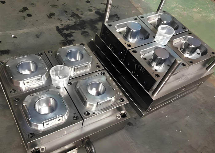 Thin Wall Plastic Bucket Mould